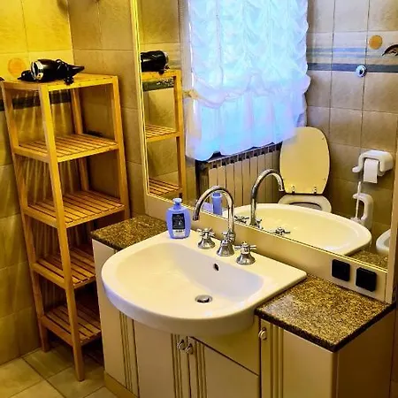 Eugenia לינה וארוחת בוקר