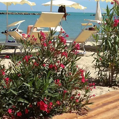 לינה וארוחת בוקר Eugenia